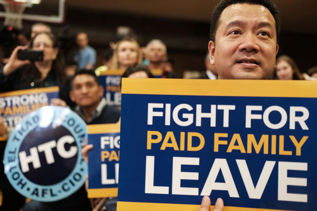 Opinion: New Yorkers Deserve Paid Family Leave