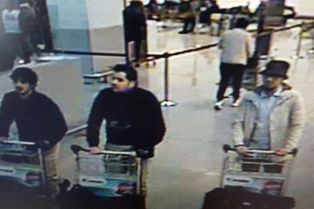 Brussels Suspects Identified, Note of Attacker Found and Reveals Panic
