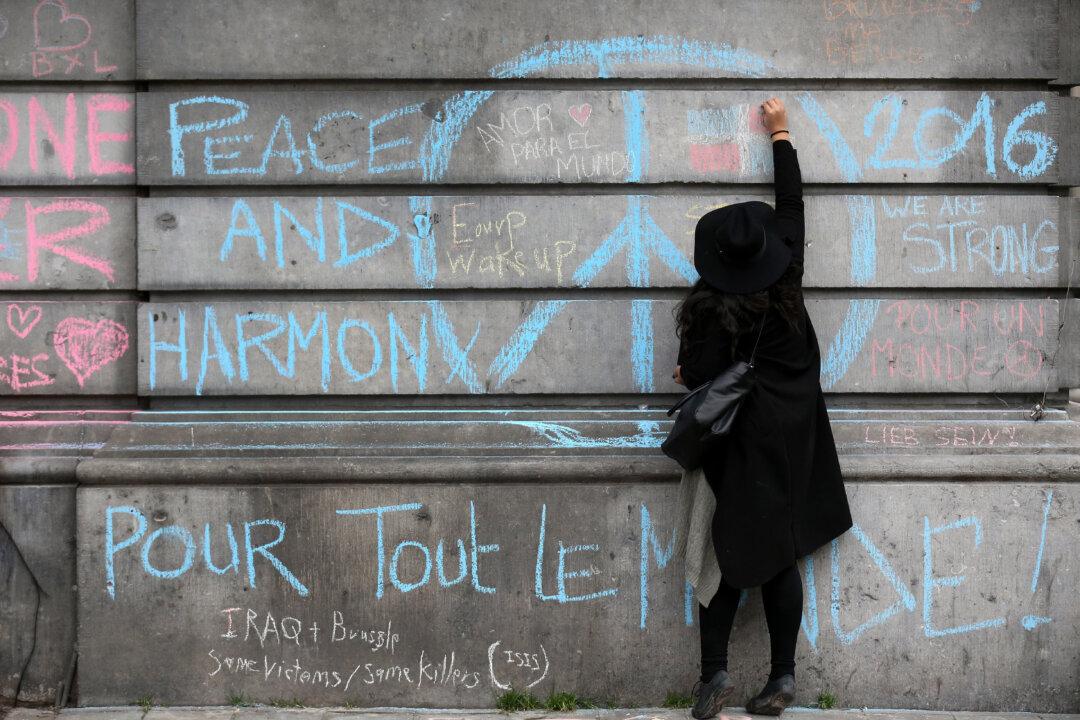 Brussels Terror Attack Victims Show How Humans Help Each Other in Times of Crisis