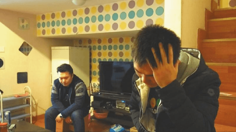 Chinese Woman Enters Her Apartment, Finds Three Men Living There by Accident