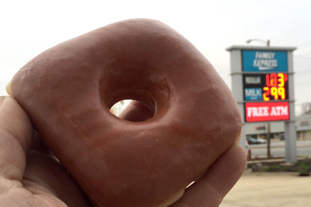 2 Indiana Bakeries Go to Court Over ‘Square Donuts’