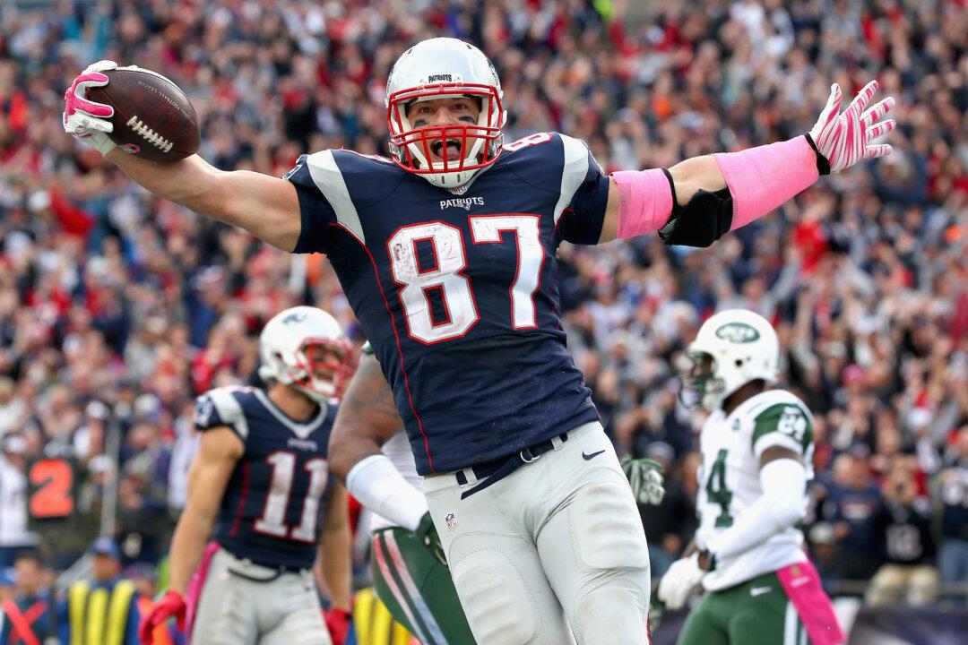 New Photo Of Rob Gronkowski Suggests He’s Retired