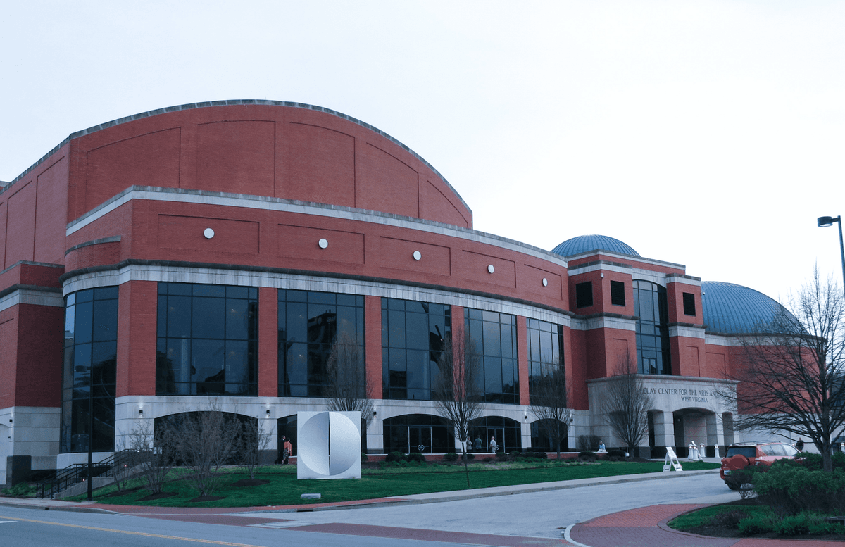 Shen Yun Offers Inspiration and Cultural Enrichment to Students of West Virginia