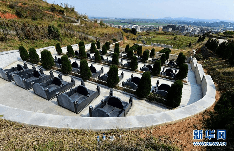 This Chinese Family Built Expensive Luxury Graves for People Who Aren’t Even Dead