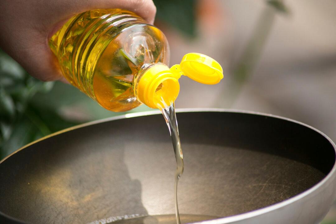Groundbreaking Conference Reveals Health Risks of Seed Oils