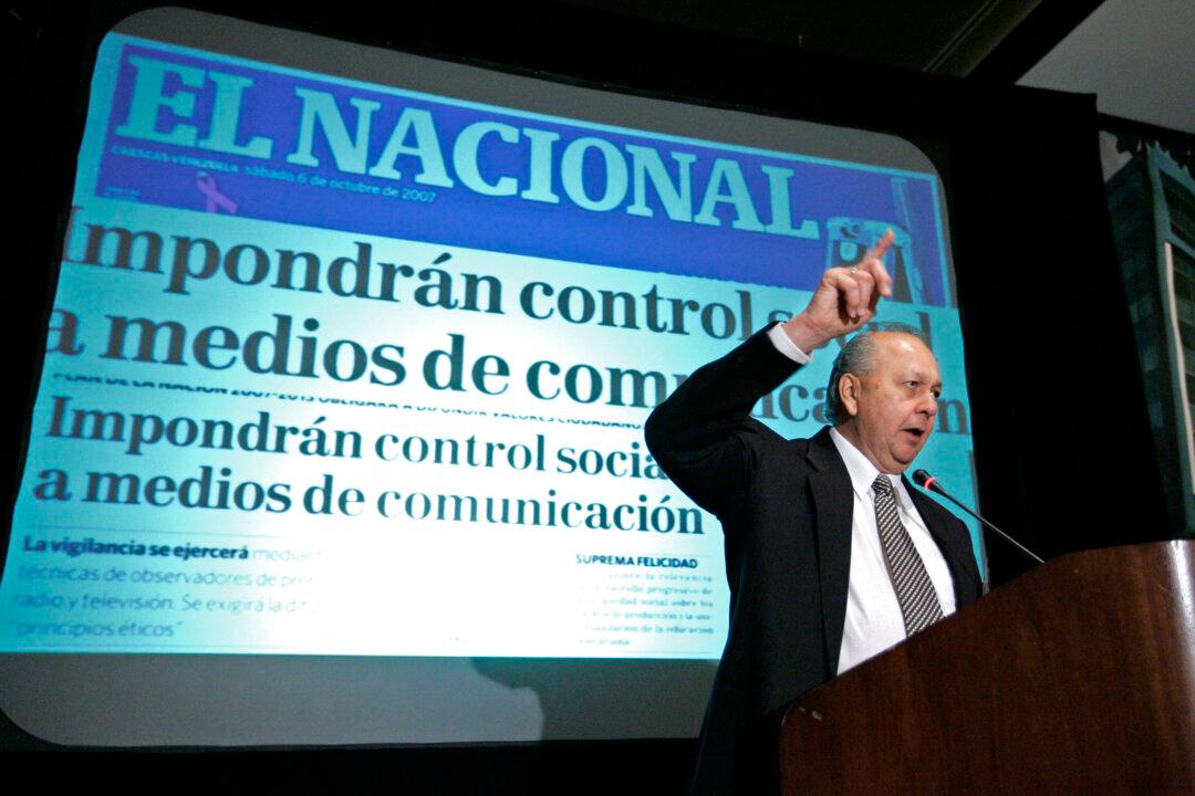 Venezuela Amps Up Media Repression by Sentencing Newspaper Publisher to Prison