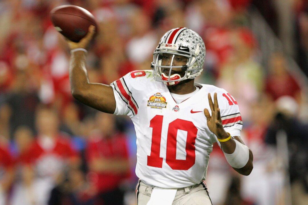 Watch: Ex-Ohio State Heisman Trophy Winner Troy Smith Fails Alphabet Test During OVI Arrest