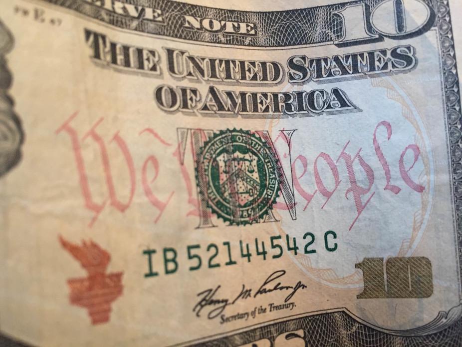 Are Trump and Sanders Rewriting the Rules on Money in Politics?