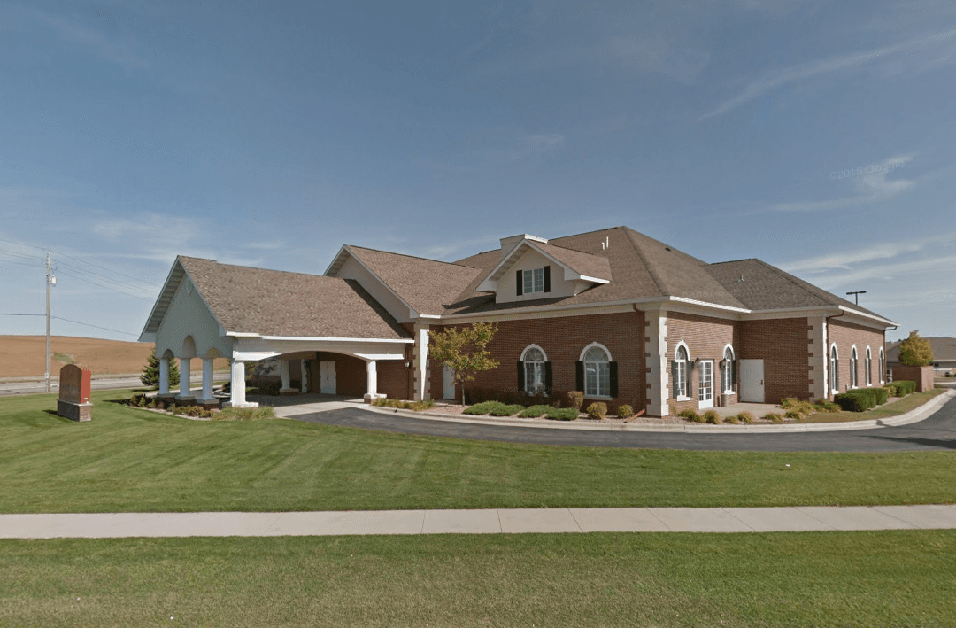 Minnesota Woman Sues Funeral Home After Husband’s Body Is Accidentally Cremated