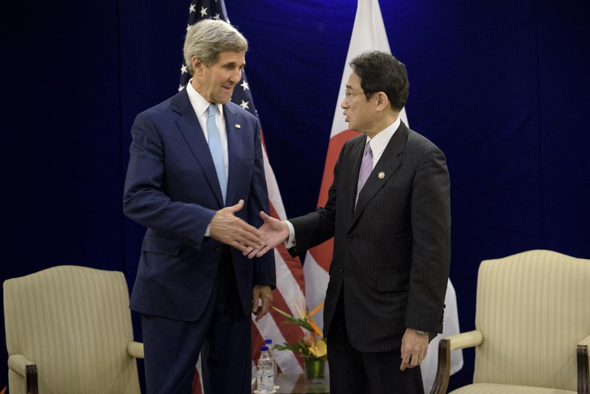 Kerry’s Visit to Hiroshima Grabbing Spotlight at G-7 Meeting