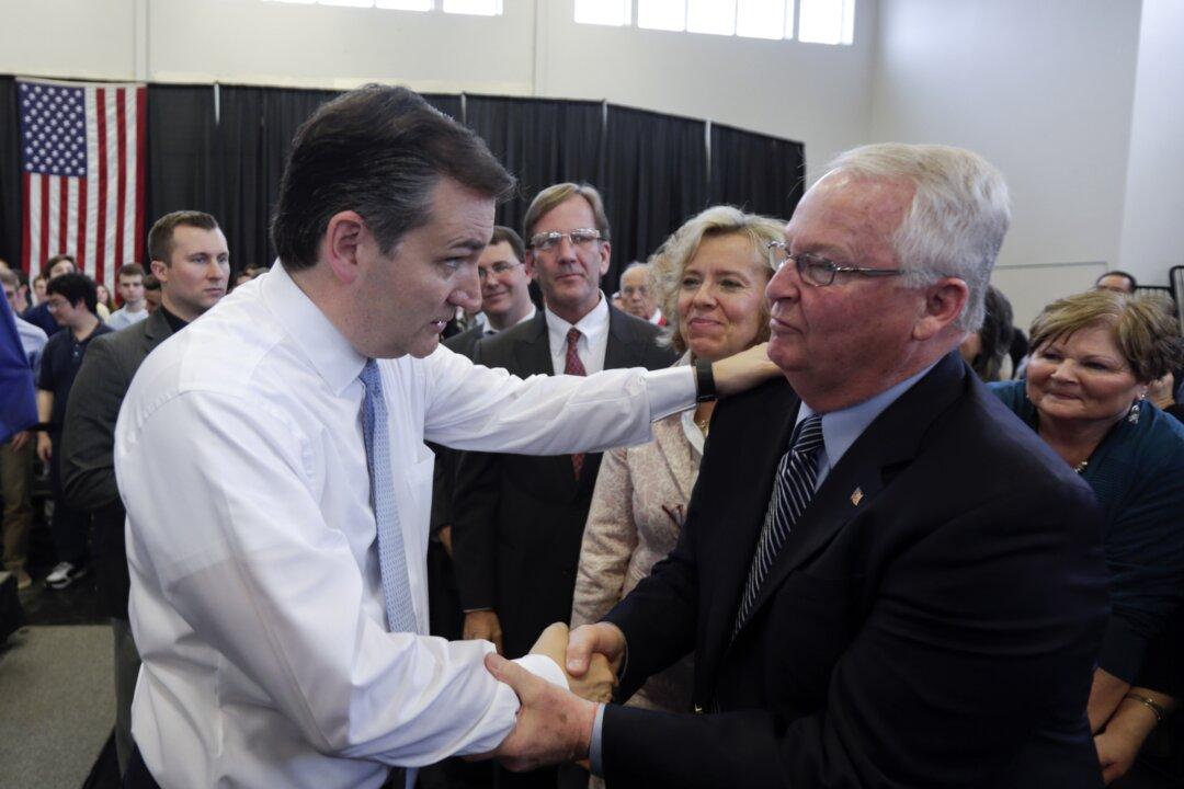 Ted Cruz Looking to Scoop up More Colorado Delegates