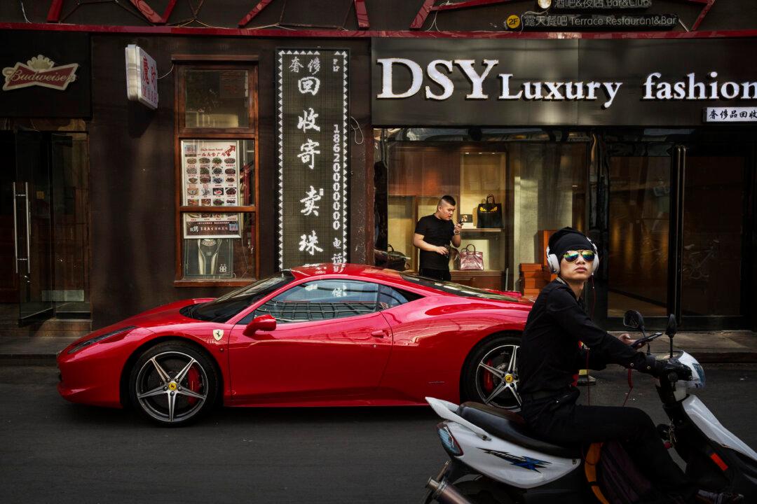 Getting a Grip on Whether Chinese Are as Wealthy as It Seems
