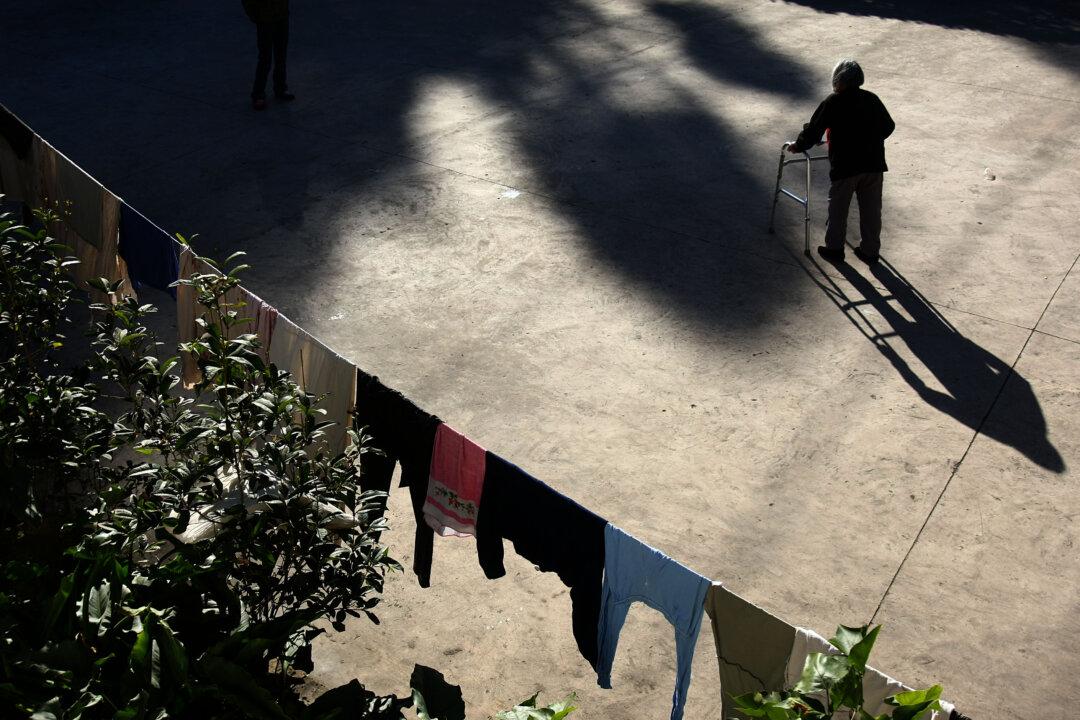 China Should Better Address Its Dementia Problem