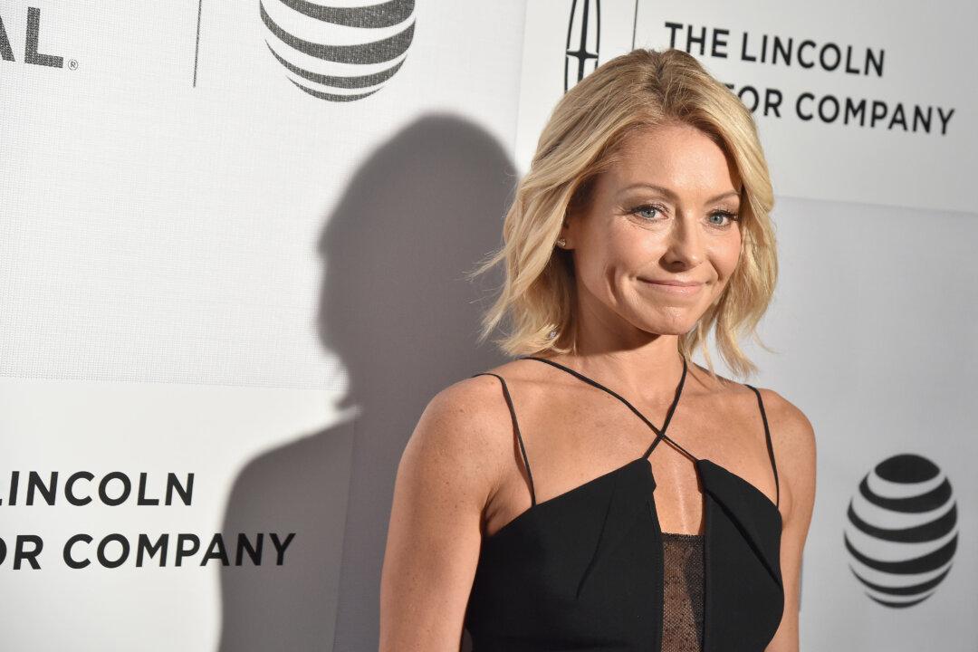 ‘She’s Acting Selfish:’ Live Crew Are Reportedly Mad at Kelly Ripa For Missing Work