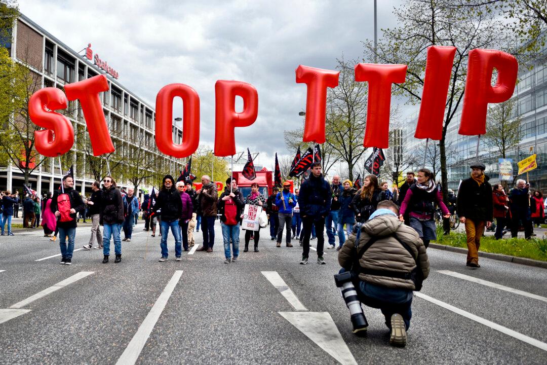 Trans-Atlantic Trade Deal in Focus When Obama Visits Germany