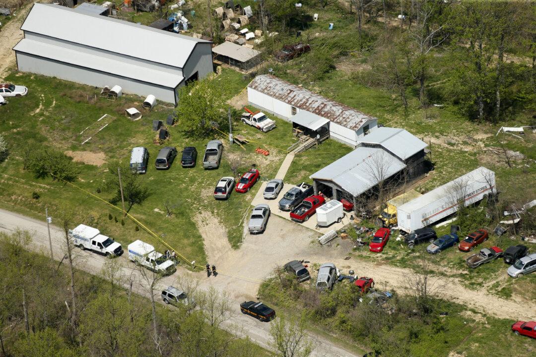 Ex-DEA Agent Says Mexican Drug Cartels Wanted to Send Message Through Ohio Massacre