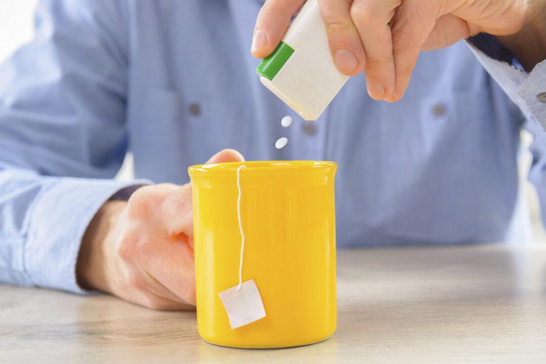 Sucralose: Popular Artificial Sweetener May Harm the Immune System, 5 Healthier Alternatives