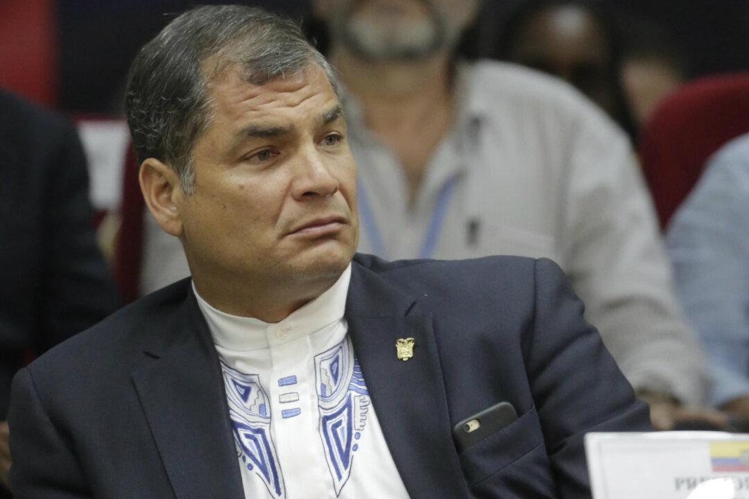 Ecuador President Rafael Correa Asks for Full Disclosure of Panama Papers, Realizes He Is in Them