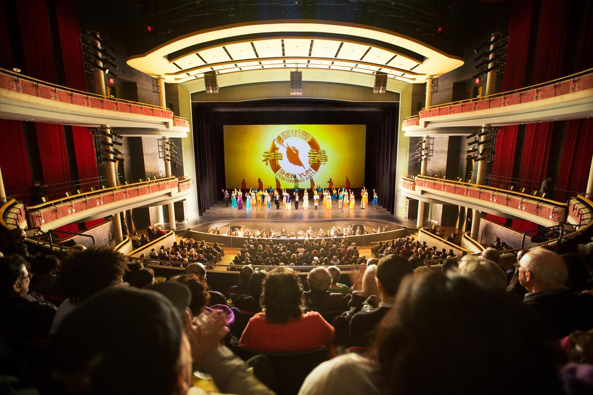 Arts Educator Wowed By Shen Yun: ‘I’ve never seen a better show’