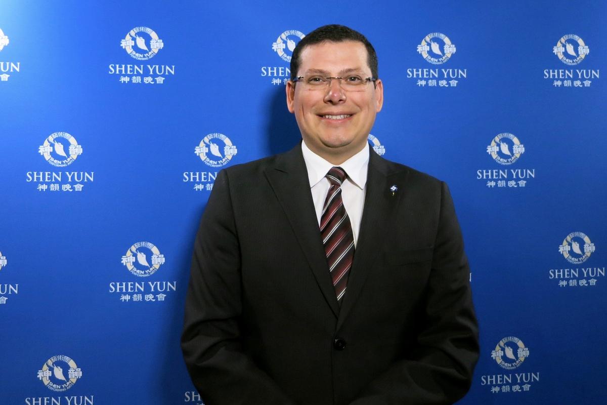 Southern California Public Servants Awed and Inspired by Shen Yun