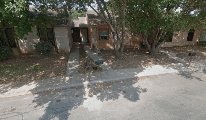 Texas Police Discover 2 Children Tied Up in Backyard, 6 More Inside, No Parents Home