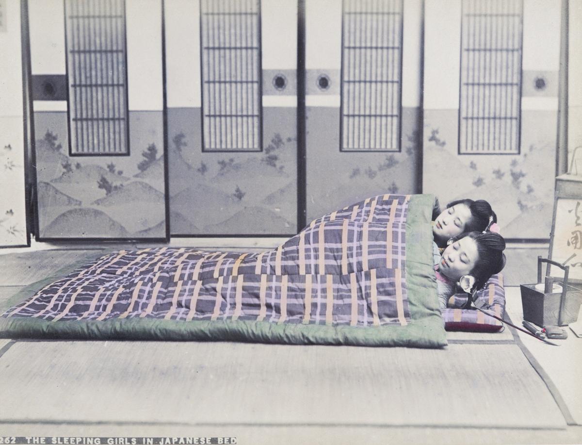 The Everyday Life of 1890s Japan Captured on Hand-Painted Photos
