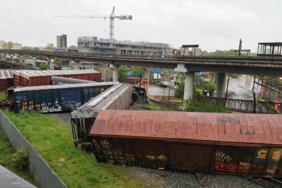 Train Derails in Washington, DC; Leaks Hazardous Chemical