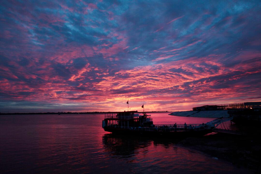 Japan Announces $7 Billion Plan to Develop Mekong Region