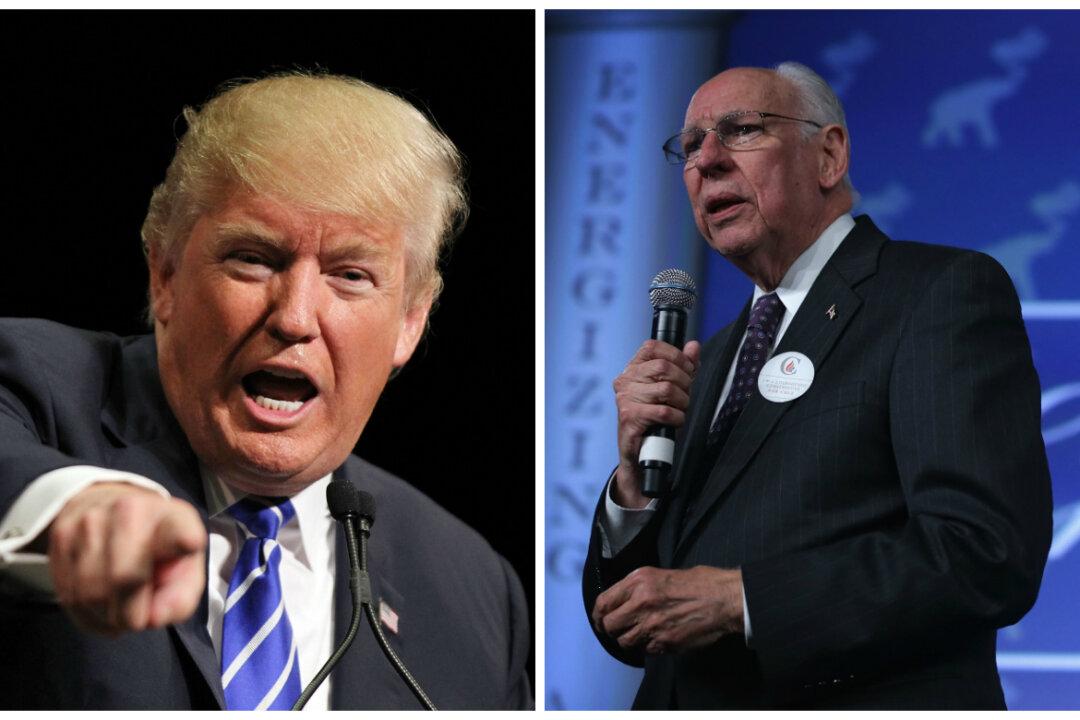 Trump Says That Cruz’s Father Was Seen With Lee Harvey Oswald Before JFK Assassination