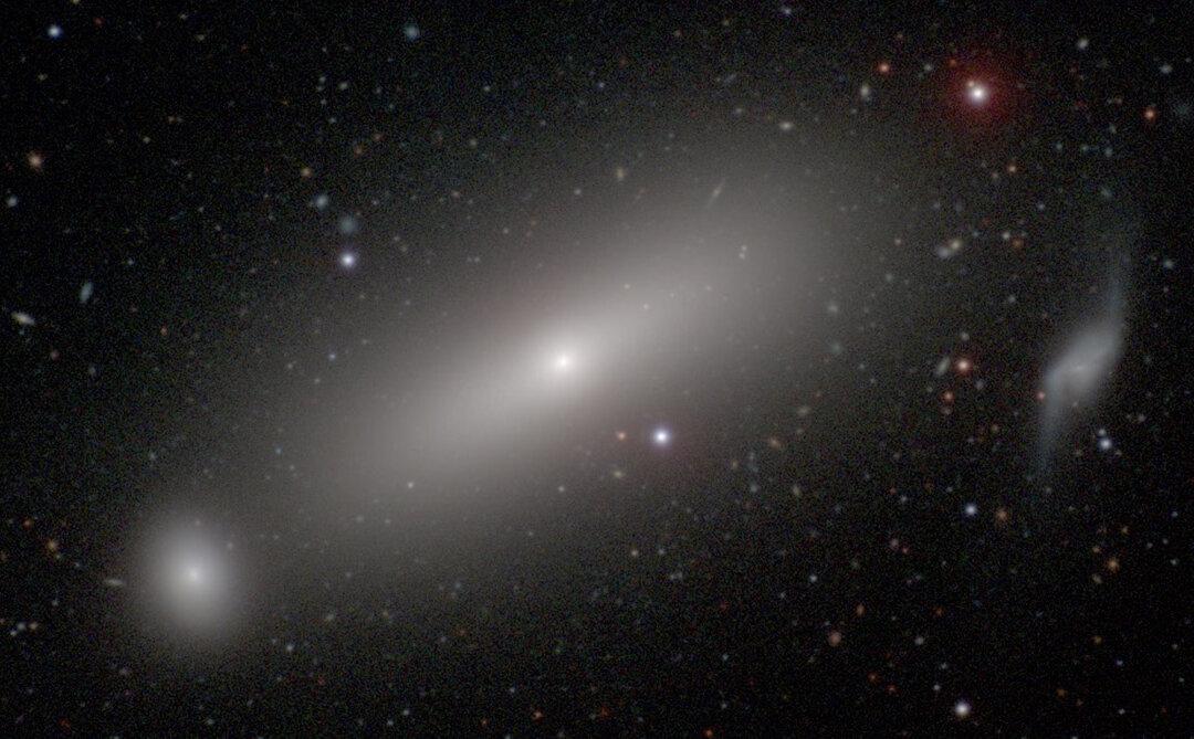 A Supermassive Black Hole at Our Galaxy’s Center Flared Out, Astronomer Says