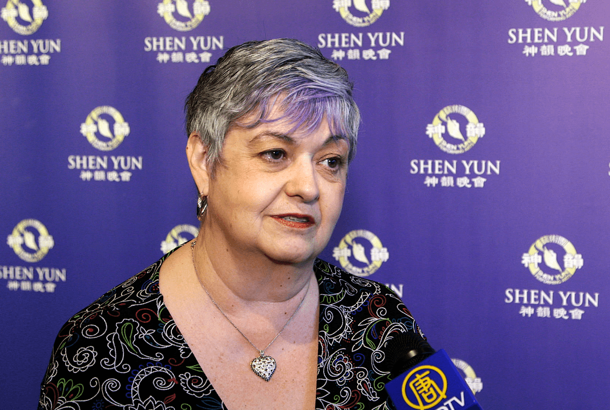 Shen Yun’s ‘costuming is amazing,’ Says Retired Fashion Merchandising Manager