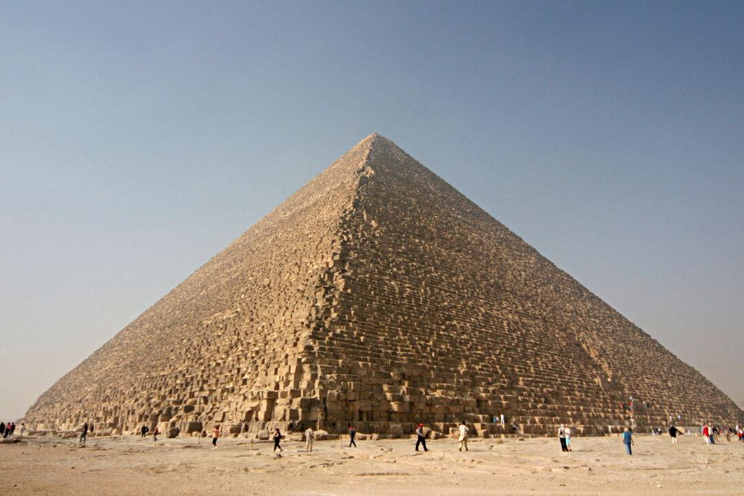 Egyptian Pharaohs First Put Houses on a Grid
