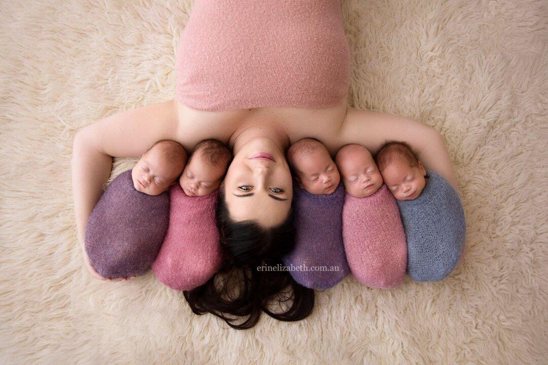 Australian Woman’s Photoshoot of Her Quintuplets Breaks the Internet