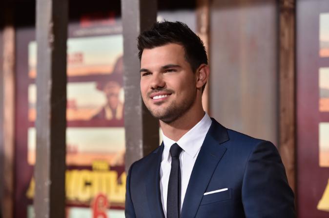 Taylor Lautner Uses Taylor Swift’s Phone Number as Bargaining Chip In Instagram Debut