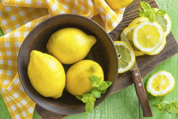 Lemons are excellent liver detoxifiers. (YelenaYemchuk/iStock)