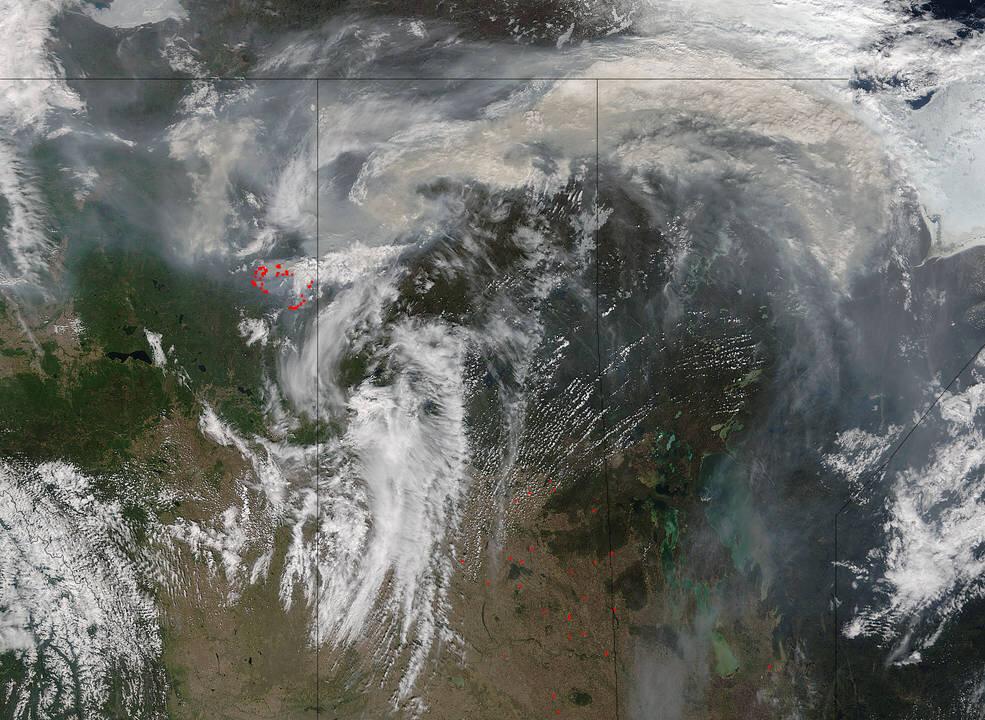 NASA Satellite Images Show Magnitude of Fort McMurray Fire as It Destroys Oilsands Camp