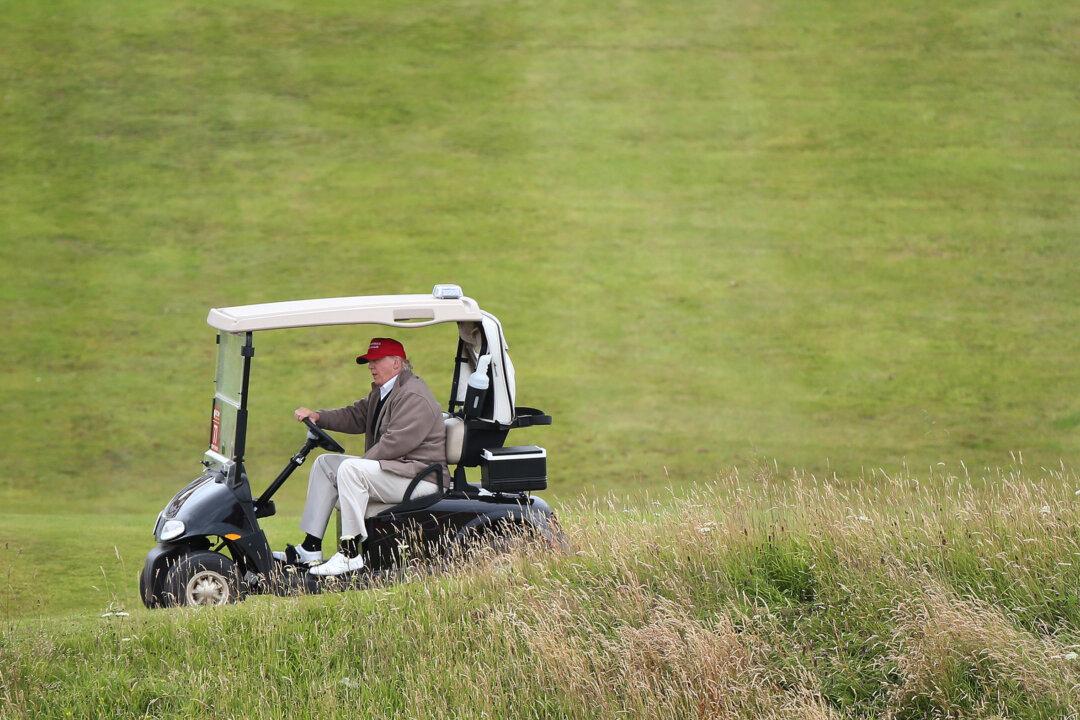 Trump Uses Climate Change as Reason to Build Wall by His Beachfront Golf Course