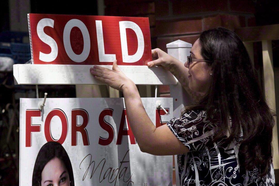 Feds Lax on Enforcing Real Estate Sector Anti-Money Laundering Rules: Critics