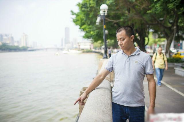 Samaritan Cab Driver Saves a Drowning Woman, but Is Robbed of His Valuables