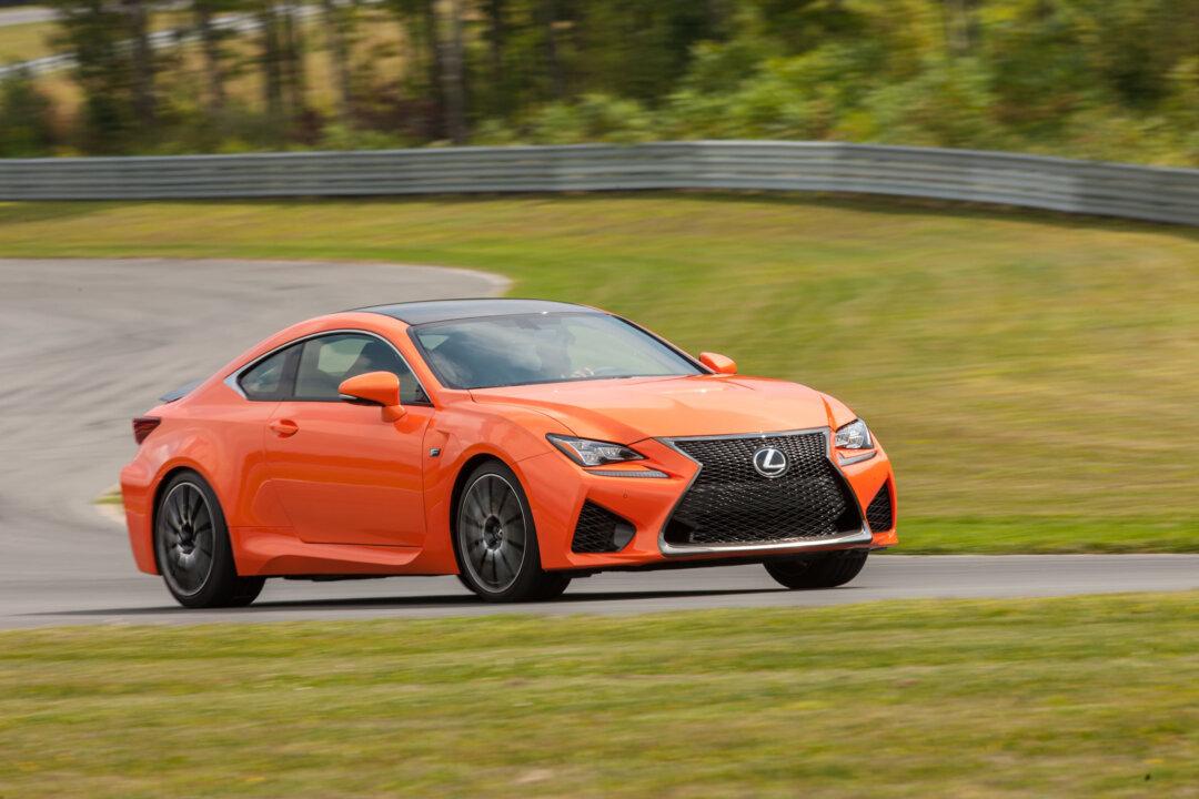 2016 Lexus RC F Coupe: All Power, No Mercy