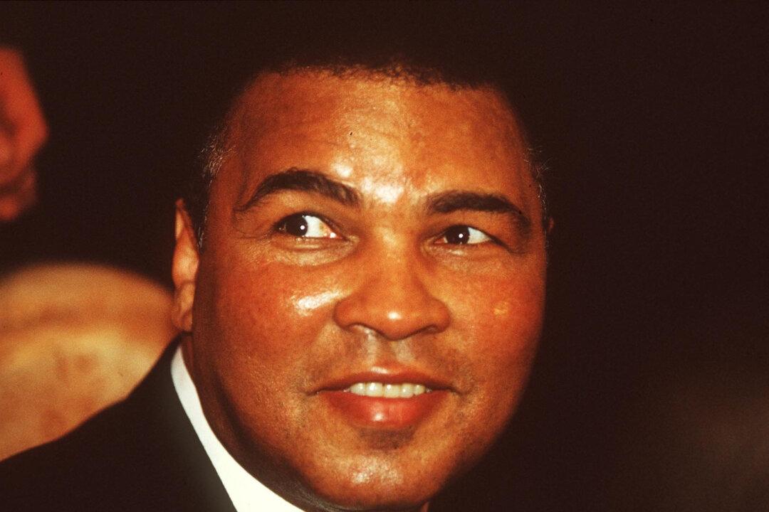 Muhammad Ali Once Saved a Man From Jumping to His Death