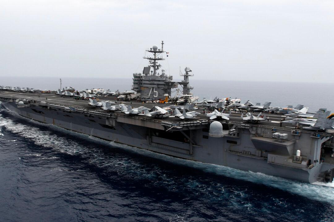 USS Harry Truman Hits ISIS: For First Time Since 2003, US Launches Airstrikes from Mediterranean Sea