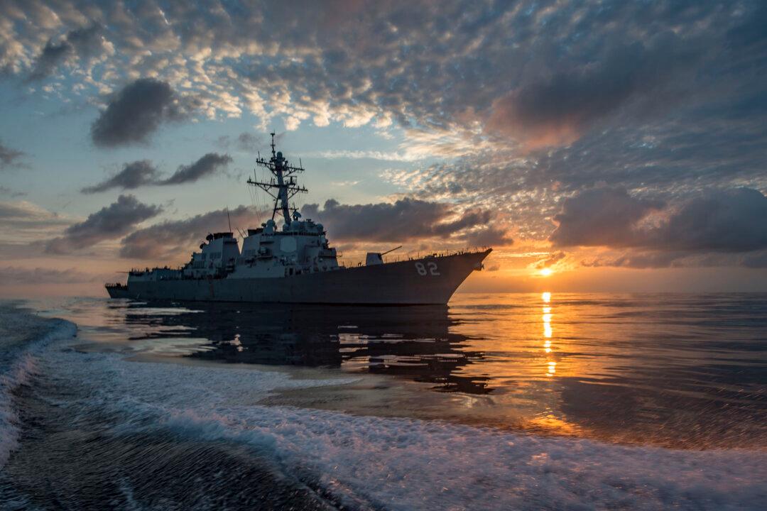 For the US, Sailing Around the South China Sea Is Not Strategy