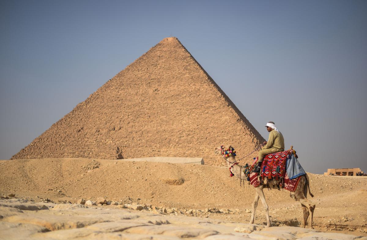 ISIS Destroys 2500-Year-Old Temple, Threatens to Destroy Egyptian Pyramids