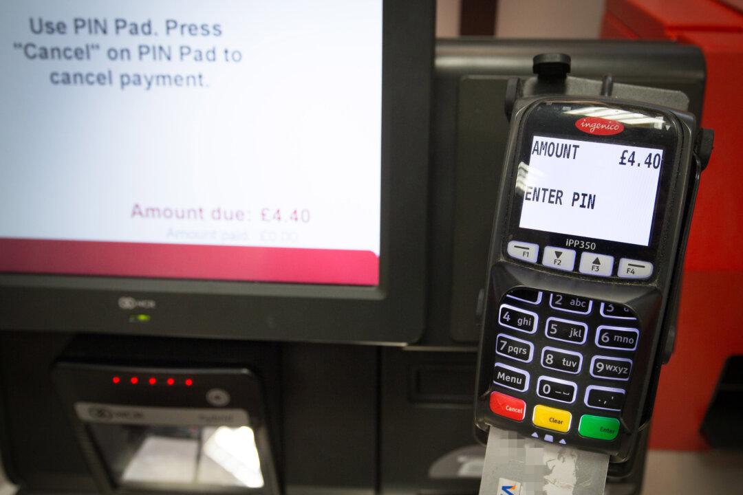 Cashless Card Controversy Reignited by New University Study