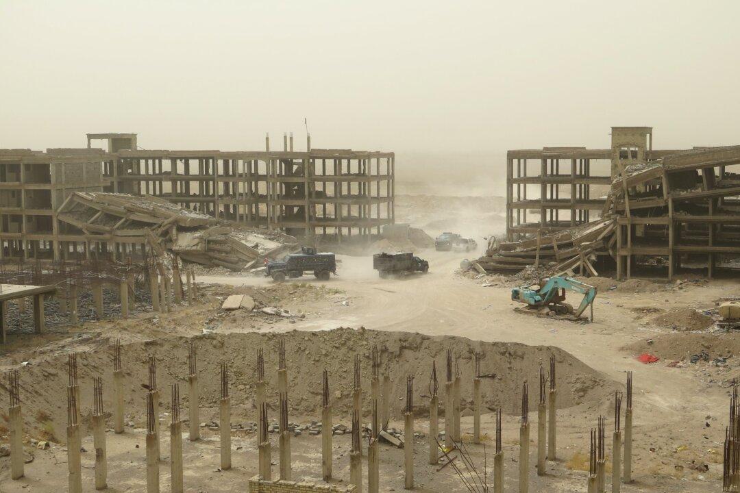 UN: More Than 80,000 Iraqi Civilians Flee Fallujah Amid Clashes