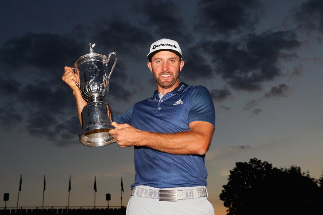 Dustin Johnson Wins First Major at Oakmont in US Open