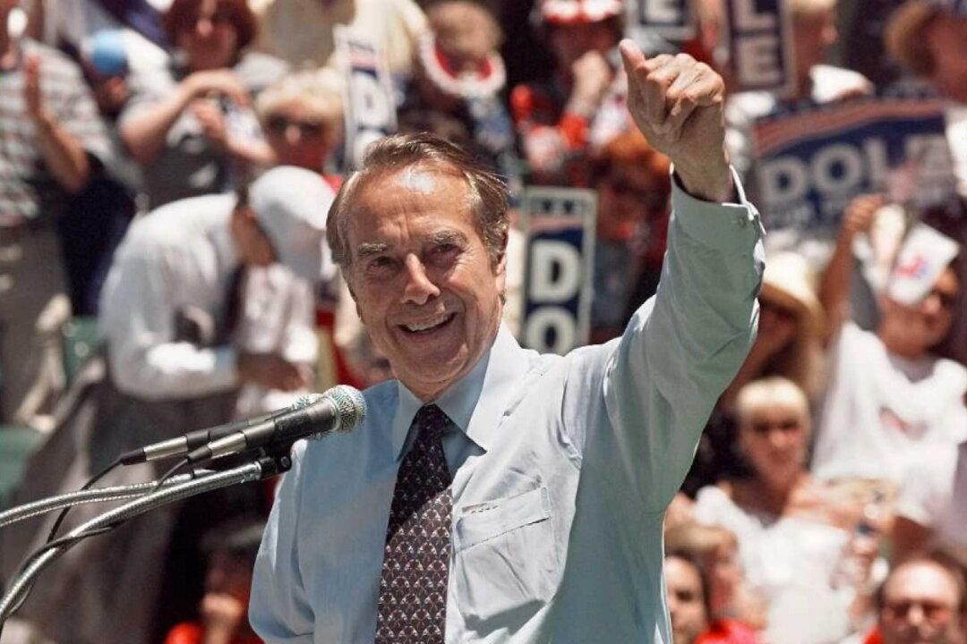 Bob Dole, Former Republican Presidential Candidate, Dies at 98