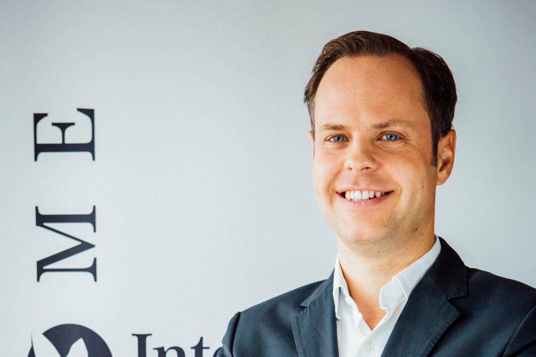 Expat Women Around the World