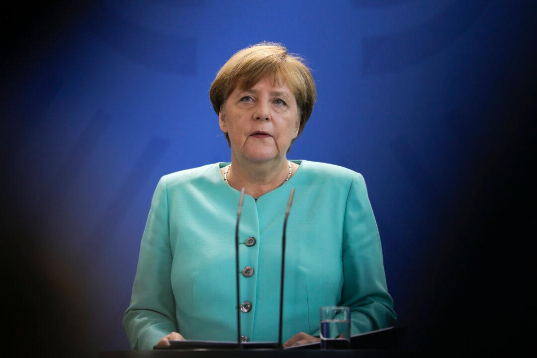 Germany’s Merkel at Center Stage as EU Faces Brexit Fallout